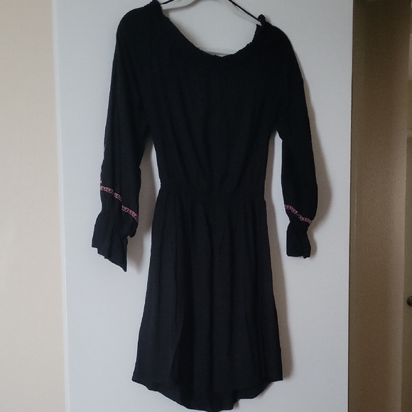 Hollister Black Dress with Floral Embroidery - Picture 7 of 11